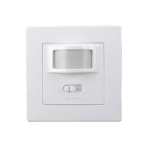 Mozgásérzékelő fehér 500W IP20