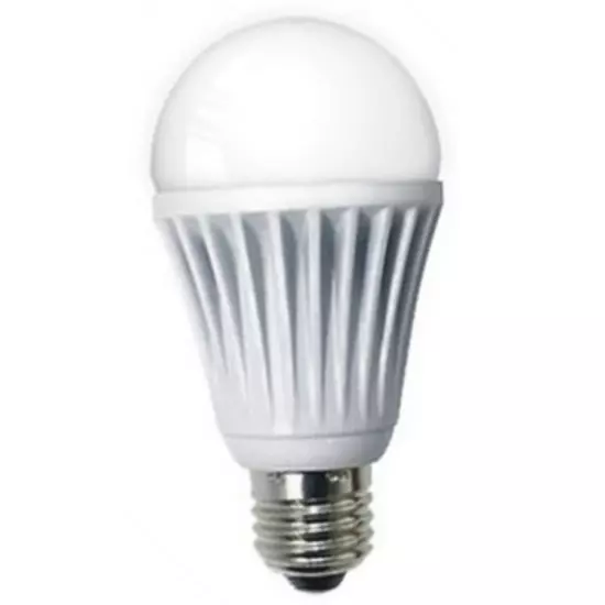 LED tejüveges gömbizzó 8W E27, fémházas, természetes